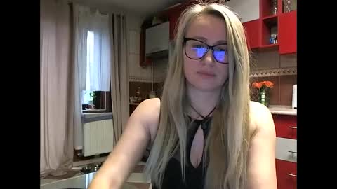 Melly online show from February 7, 12:53 pm