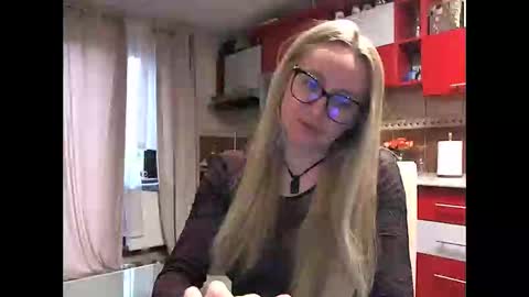 Melly online show from February 10, 8:29 am