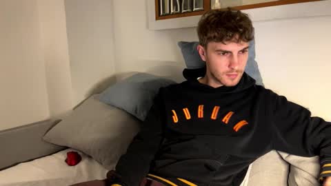 Snapshot of melodicass chatting on March 14, 10:48 pm Melodicass online show from March 14, 10:48 pm