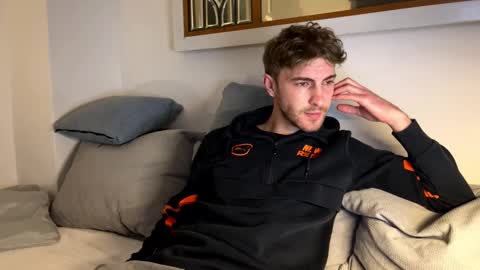 Snapshot of melodicass chatting on March 18, 1:20 am Melodicass online show from March 18, 1:20 am