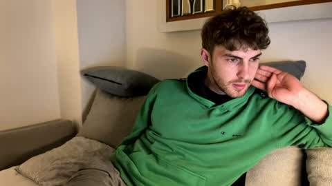 Snapshot of melodicass chatting on March 19, 10:47 pm Melodicass online show from March 19, 10:47 pm