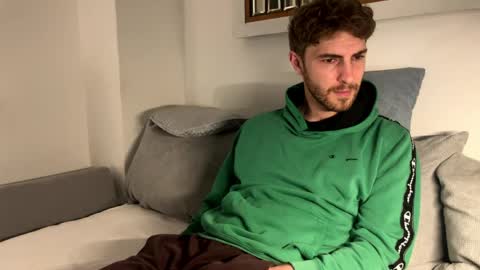 Snapshot of melodicass chatting on March 26, 11:43 pm Melodicass online show from March 26, 11:43 pm