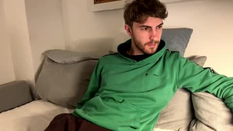 Snapshot of melodicass chatting on March 28, 11:37 pm Melodicass online show from March 28, 11:37 pm