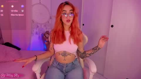 Melodie Roy 999 online show from June 2, 12:45 am