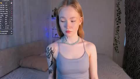 Snapshot of melodievejar chatting on March 20, 4:17 am melodievejar online show from March 20, 4:17 am