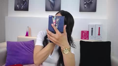 Melodi online show from January 15, 1:05 pm