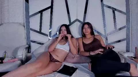 Snapshot of melodiwilliams chatting on October 24, 11:23 pm Melodi online show from October 24, 11:23 pm