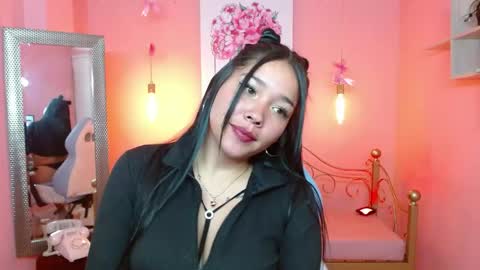 Snapshot of melody_1_ chatting on June 1, 2:57 am melody_1_ online show from June 1, 2:57 am