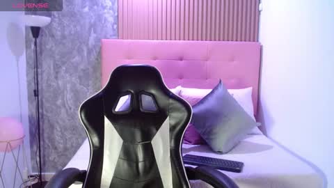 Melody online show from October 3, 9:23 pm