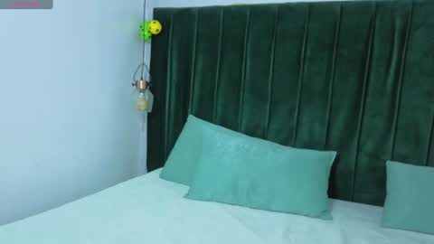 Snapshot of melody_kener chatting on July 22, 3:53 am melody_kener online show from July 22, 3:53 am