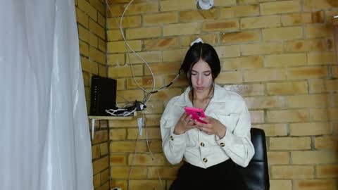 melody contreras online show from February 10, 11:42 pm