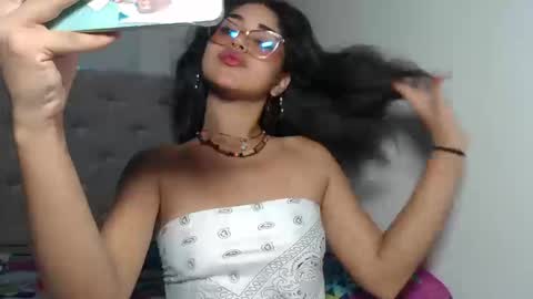 melody phillips online show from September 22, 2:30 pm