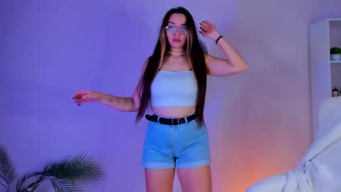 Snapshot of melody_sol chatting on November 25, 4:34 am melody_sol online show from November 25, 4:34 am