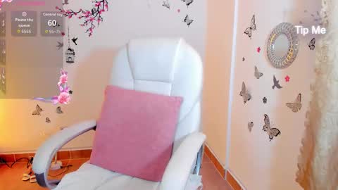 Snapshot of melody_starr chatting on September 15, 5:24 pm melody_starr online show from September 15, 5:24 pm