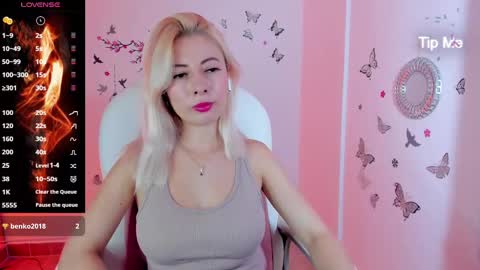 melody_starr online show from October 1, 9:43 pm