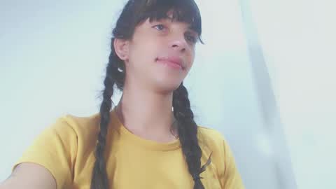 Snapshot of melody_unlimited_ chatting on September 15, 1:33 pm paola sandoval online show from September 15, 1:33 pm