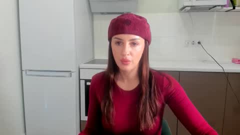 Snapshot of melodyhewit chatting on April 13, 7:36 am Masha online show from April 13, 7:36 am