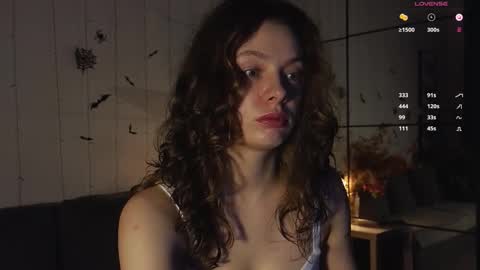 melody  online show from October 20, 3:23 pm