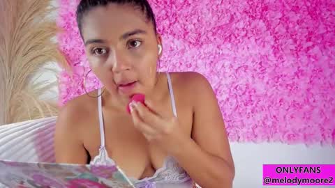 Melody online show from November 24, 2:33 am