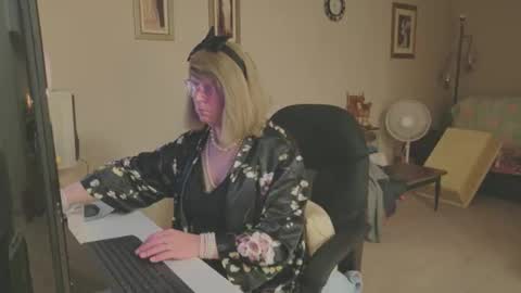 Melody online show from November 29, 5:38 pm