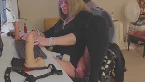 Melody online show from February 12, 3:29 pm