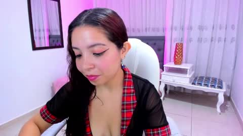 melodyy_fox_ online show from April 2, 11:52 am