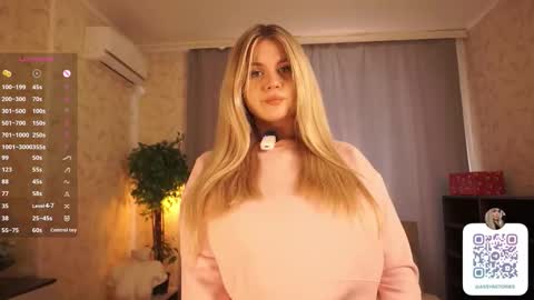 Snapshot of meloniefactor chatting on March 15, 7:14 am Asya online show from March 15, 7:14 am