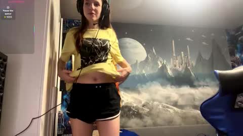 Hi Im Aria 18 years old online show from February 27, 5:57 pm