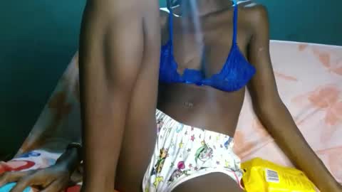 mely online show from November 23, 7:52 am