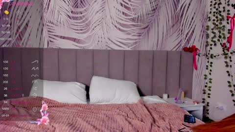 Snapshot of memorirae chatting on March 27, 8:26 am memorirae online show from March 27, 8:26 am