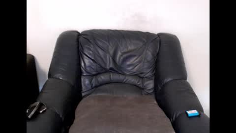 memyself8 online show from September 19, 9:59 pm