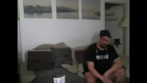 Snapshot of menace2dennis chatting on March 27, 8:09 am Dennis2Menace online show from March 27, 8:09 am