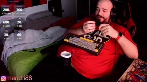 menditeta online show from December 12, 1:21 am