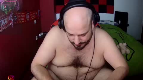 menditeta online show from February 4, 8:03 pm