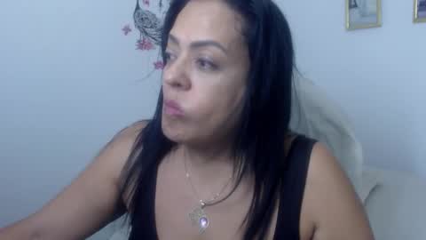 Snapshot of menfismuller1 chatting on February 1, 2:05 am menfismuller online show from February 1, 2:05 am