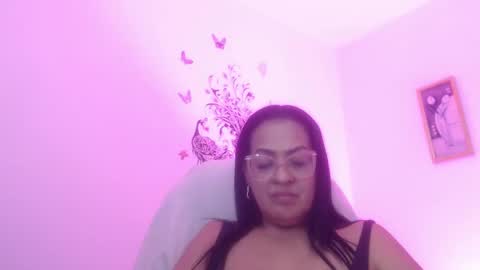 Snapshot of menfismuller1 chatting on February 25, 4:24 am menfismuller online show from February 25, 4:24 am
