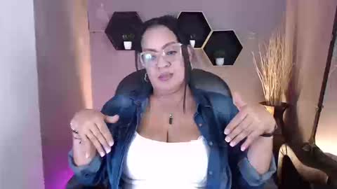 Snapshot of menfismuller1 chatting on September 8, 3:11 pm menfismuller online show from September 8, 3:11 pm