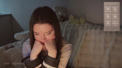 menndi online show from December 4, 9:51 am