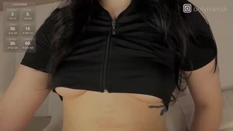 menndi online show from October 31, 10:05 am