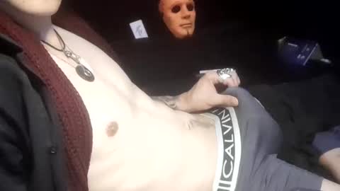 Snapshot of menyy666 chatting on February 14, 9:24 am Giorggio Fragacci online show from February 14, 9:24 am