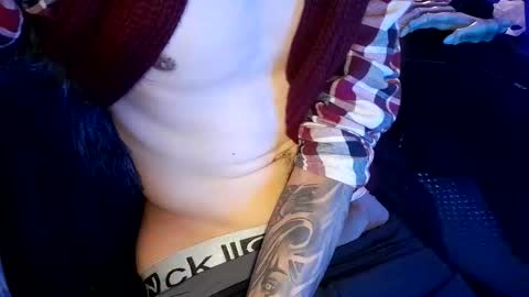 Snapshot of menyy666 chatting on September 17, 11:01 am Giorggio Fragacci online show from September 17, 11:01 am