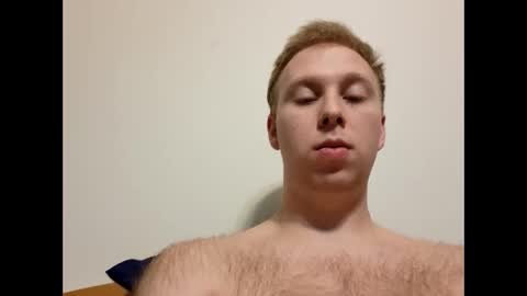 Snapshot of meow732 chatting on October 21, 10:43 pm meow732 online show from October 21, 10:43 pm