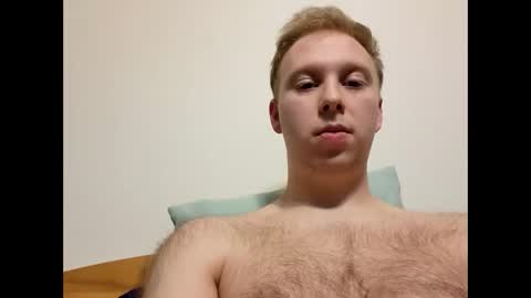 Snapshot of meow732 chatting on October 25, 12:51 am meow732 online show from October 25, 12:51 am