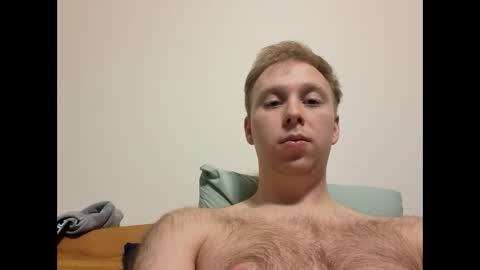 Snapshot of meow732 chatting on November 16, 9:04 am meow732 online show from November 16, 9:04 am