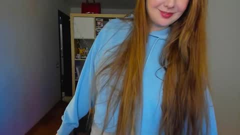 Snapshot of meow_k1tty chatting on March 5, 6:20 am Flora Next stream November 17th at 6 GMT online show from March 5, 6:20 am