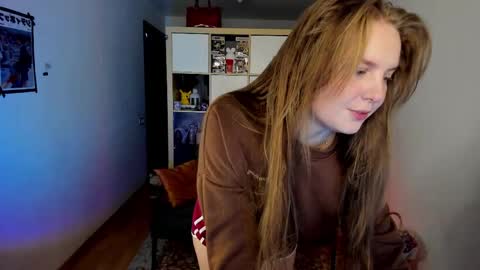 Flora  Next stream November 17th at 6  GMT online show from May 12, 4:09 am
