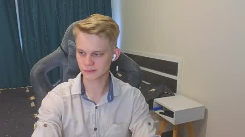 Mickey online show from November 12, 5:08 am