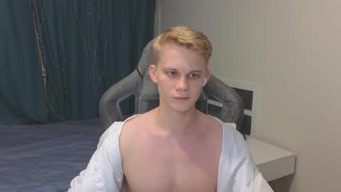 Mickey online show from December 4, 9:01 pm