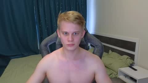 Mickey online show from December 19, 8:32 am