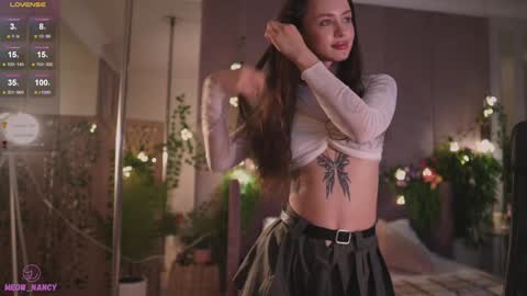 Snapshot of meow_nancy chatting on December 13, 2:16 pm Heeyyooo Im Nans Subscribe to me I will be glad online show from December 13, 2:16 pm